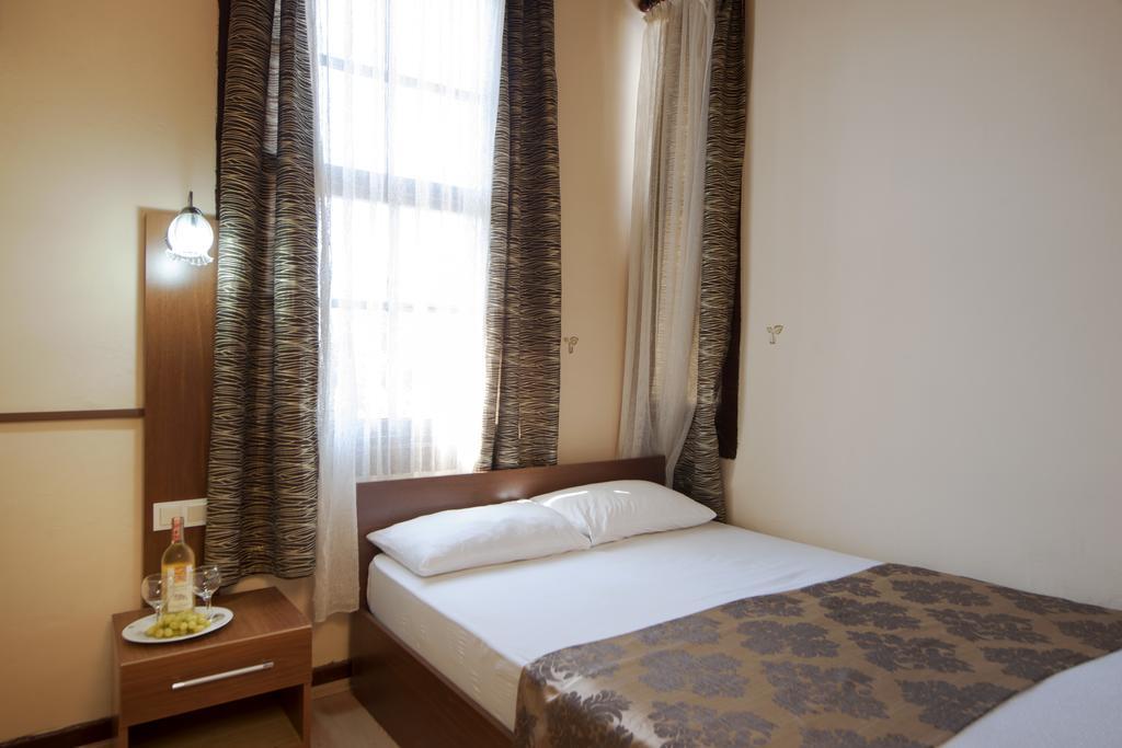 Konak Hotel Kaleici Antalya Luaran gambar